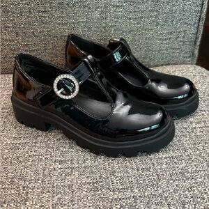 Steve Madden Girls Jsuzey Lug T-Strap Buckle Mary Jane Shoe Black Rhinestone